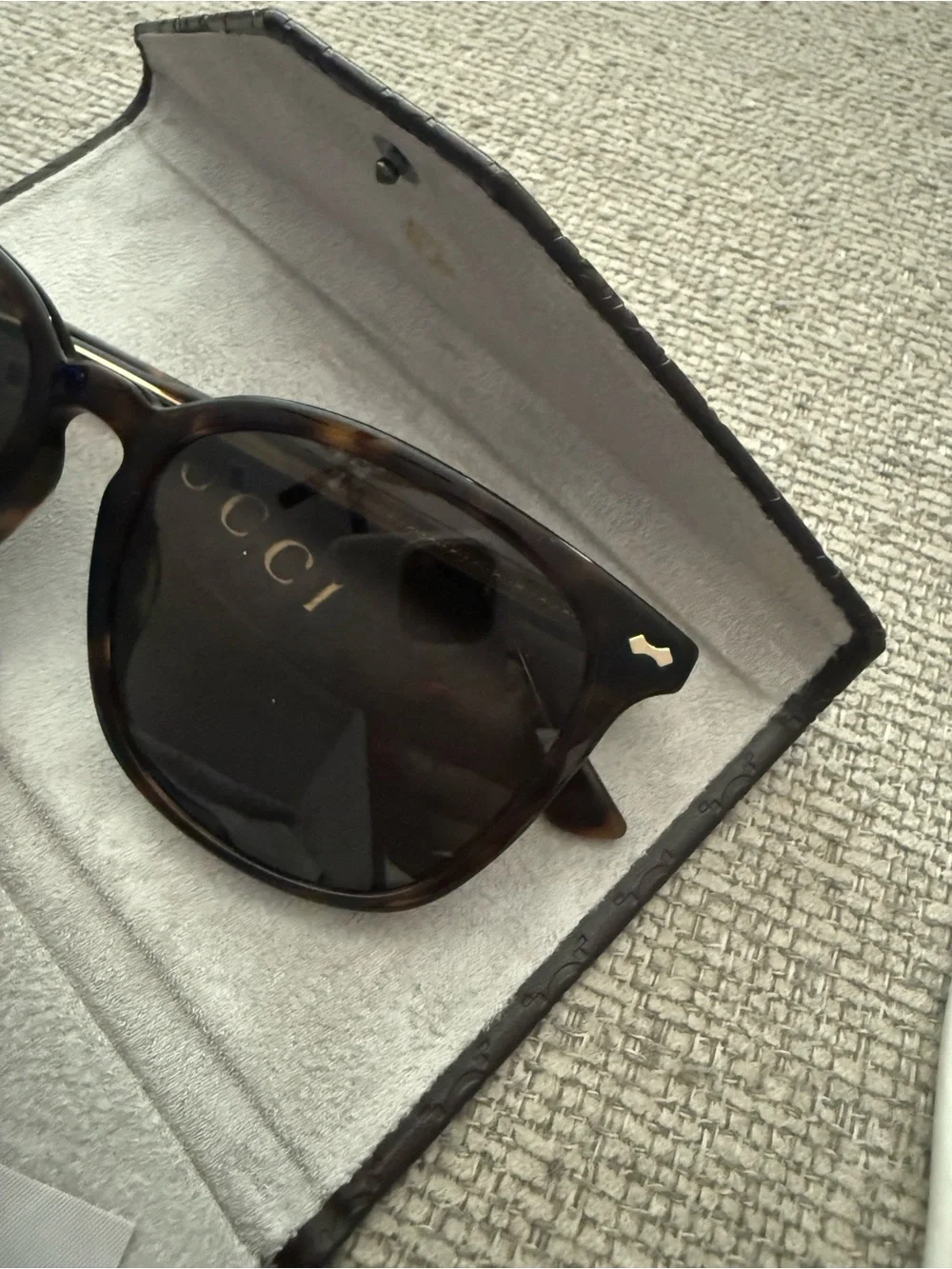 Gucci Tortoiseshell Sunglasses with brown Lenses and Gold Accents
